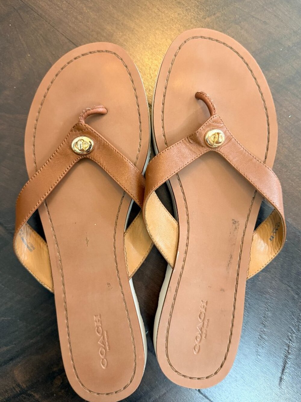 Coach Shelly Turnlock Leather Flip Flop Sandals Brown Gold White Size 8